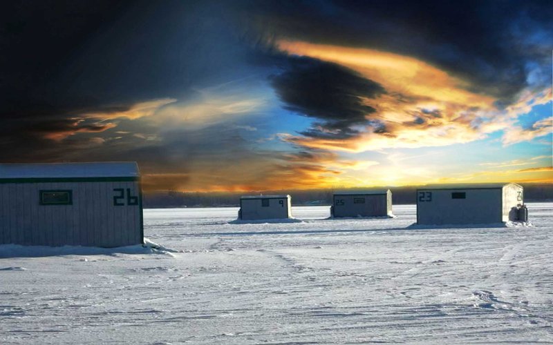 United Kigdom - ice fishing